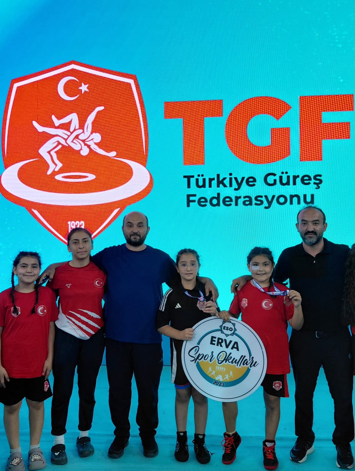 Erva'dan Türkiye Güreş Şampiyonası'nda Çifte Bronz Madalya!