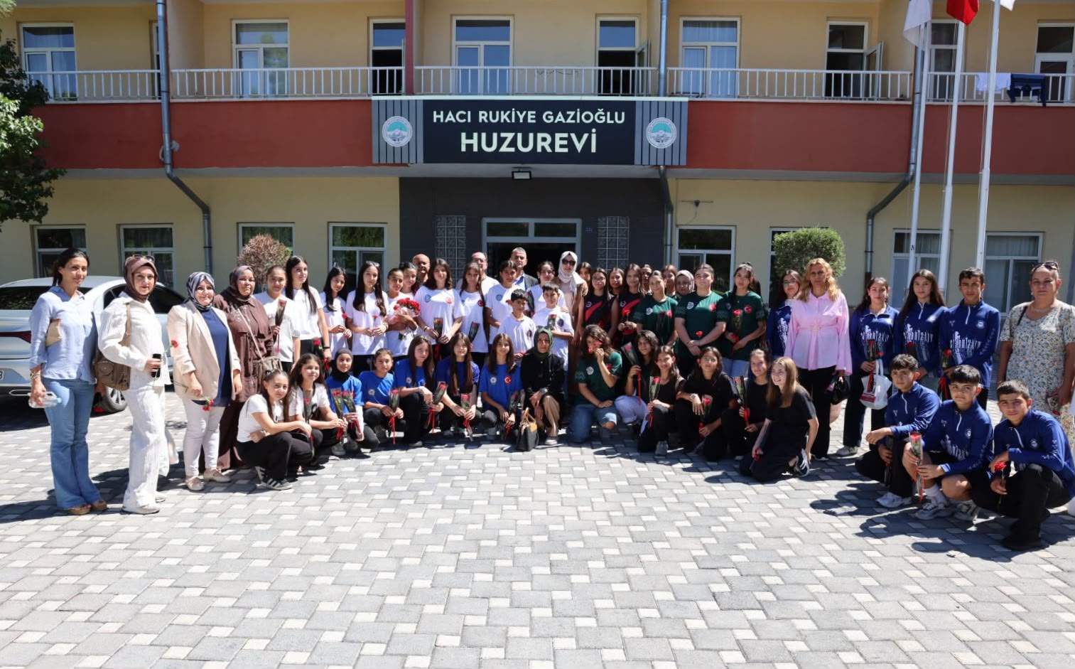 ERVA'nın Gençlerinden Ulu Çınarlara Vefa Ziyareti