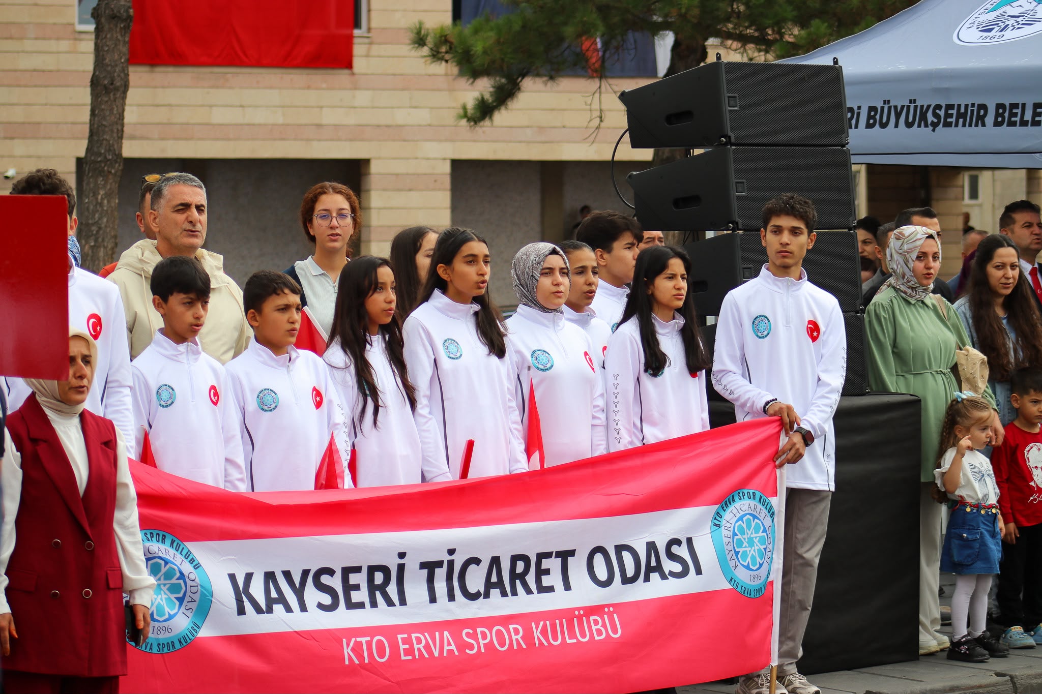 30 AĞUSTOS ZAFER BAYRAMI COŞKUSU CUMHURIYET MEYDANI'NDA YAŞANDI