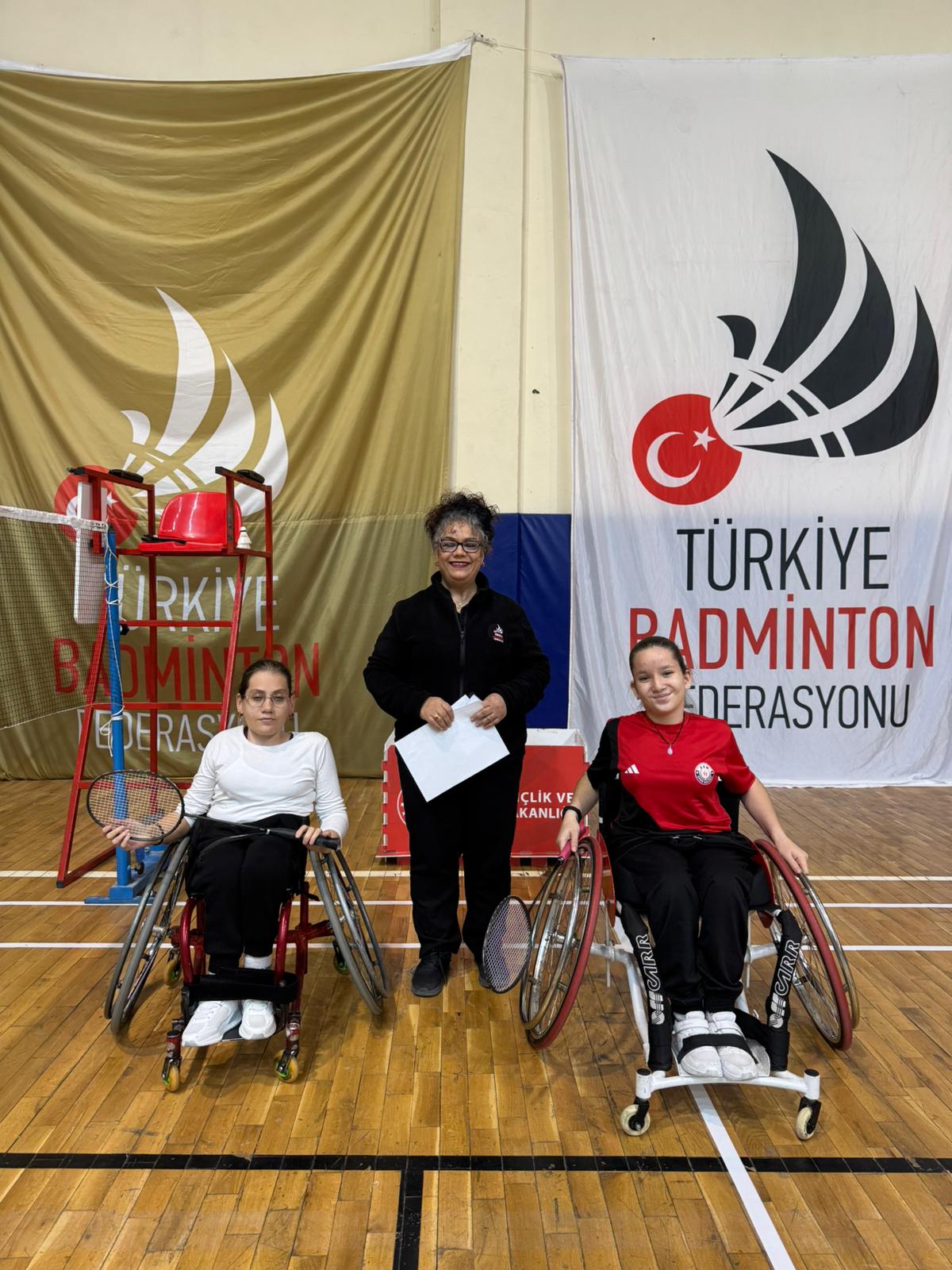 KADRIYE NURVER YILMAZDAN 1 GÜMÜS, 1 BRONZ MADALYA